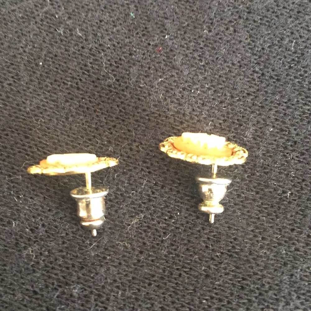 Cameo Earrings - Picture 2 of 2